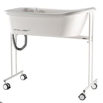 R82 Orca bath tub on height adjustable frame incl. soap tray, plug and drain pipe